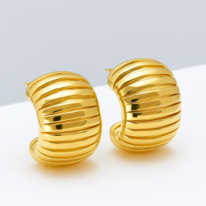 Golden ribbed hoop earring – minimal gold jewelry Pakistan